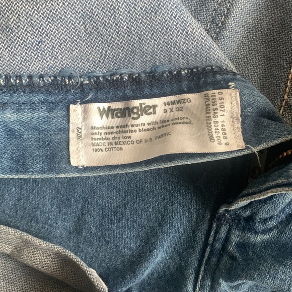 Wranglers Jean Shorts - Picture 4 of 4